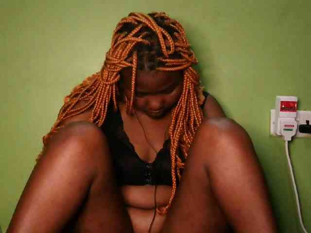 Cute-latasha Cute-latasha