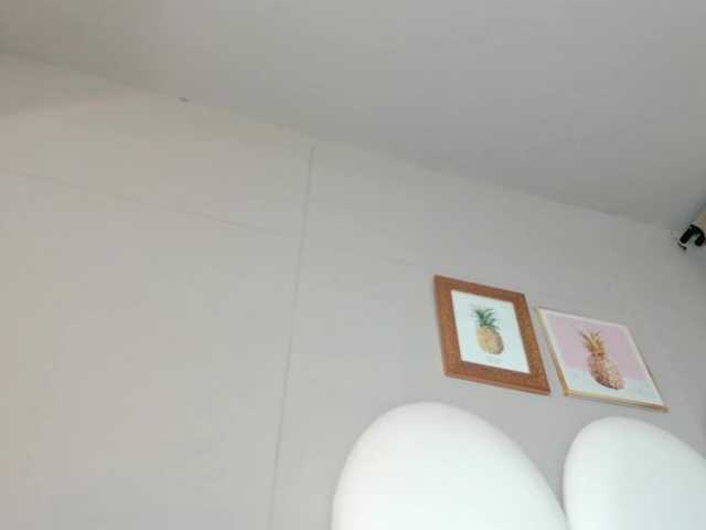 luna-bradley's BongaCams show and profile