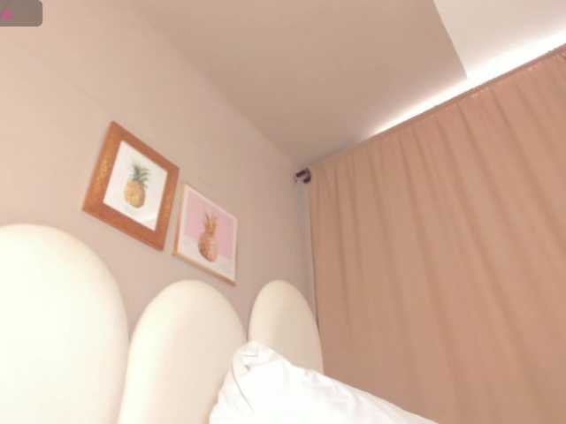 luna-bradley's BongaCams show and profile