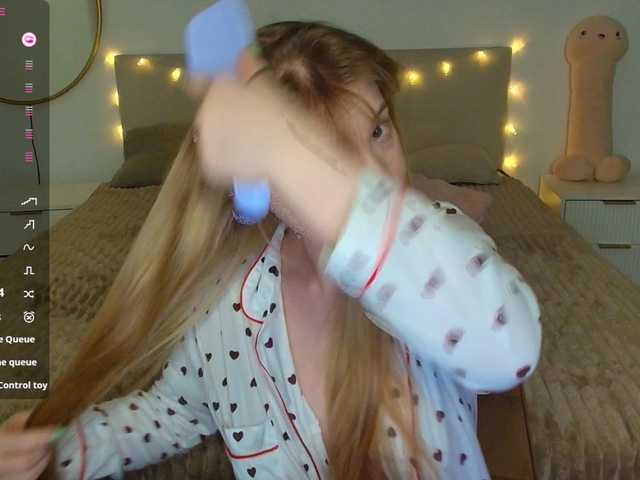 linaloon's BongaCams show and profile