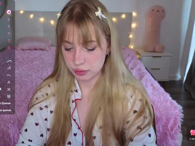 le modèle linaloon est en webcam porno dans un show sur le site bongacams, il possède les tags suivants: White/Caucasian,Blonde,Hairy