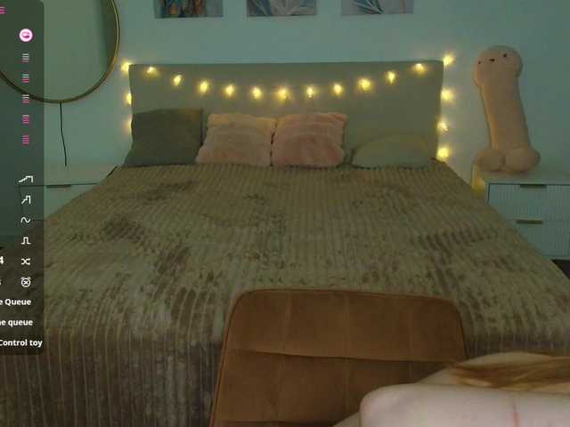 linaloon's BongaCams show and profile