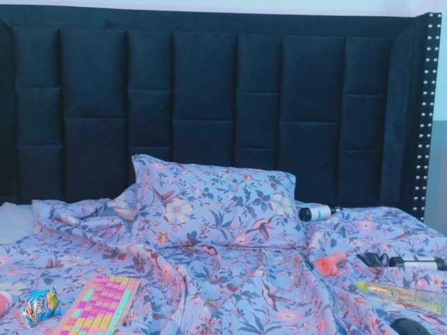 naughtyyindiann's BongaCams show and profile