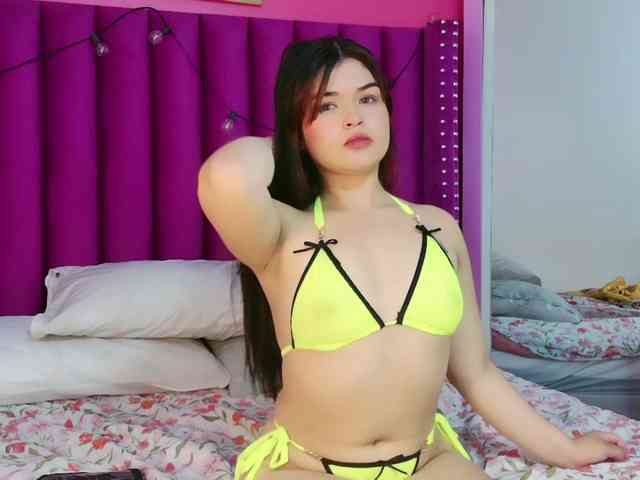 naughtyyindiann webcam