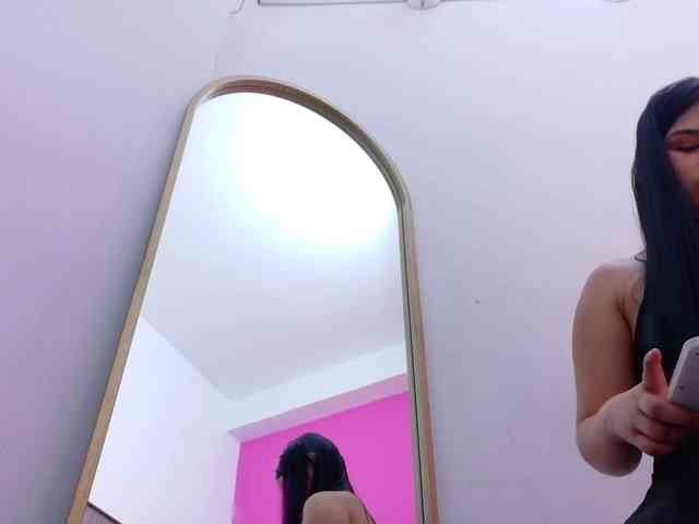 naughtyyindiann webcam