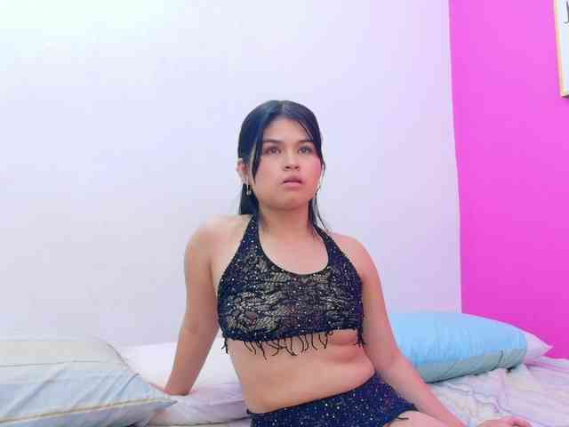 naughtyyindiann webcam