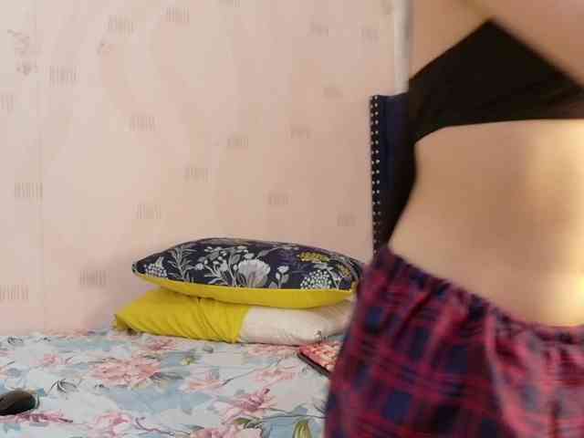 naughtyyindiann webcam