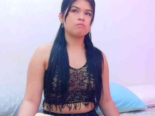 naughtyyindiann webcam