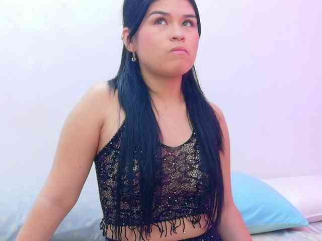 naughtyyindiann webcam