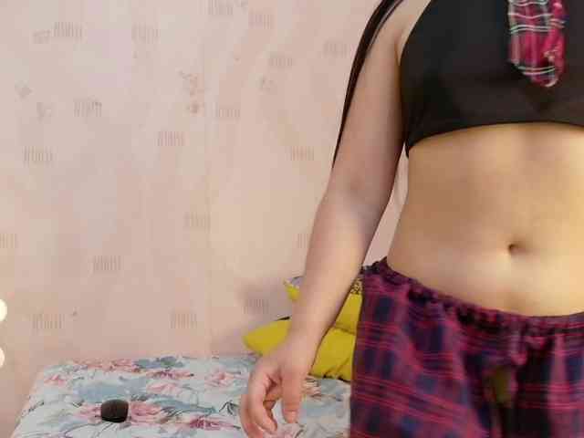 naughtyyindiann webcam