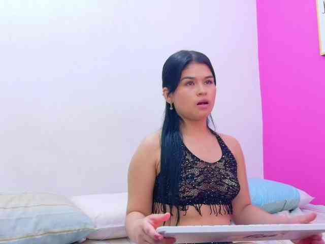 naughtyyindiann webcam