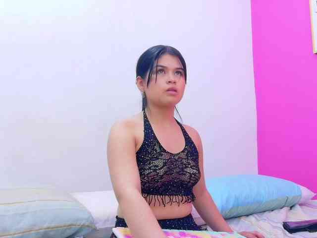 naughtyyindiann webcam