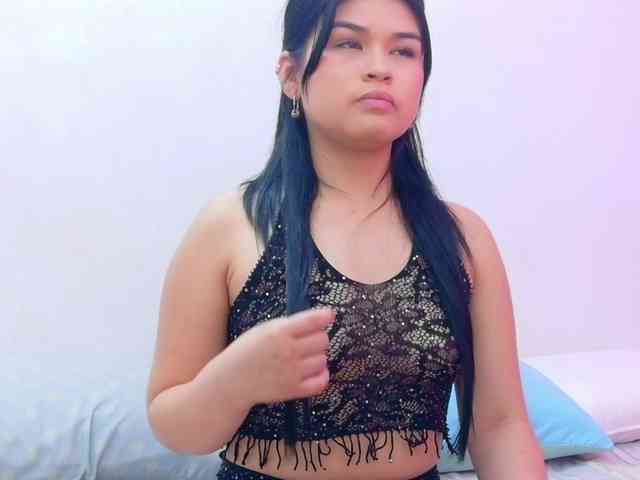 naughtyyindiann webcam