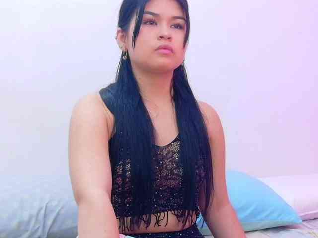 naughtyyindiann webcam