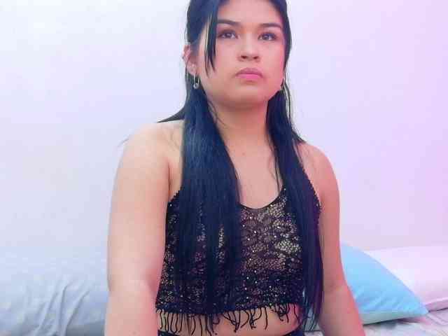 naughtyyindiann webcam