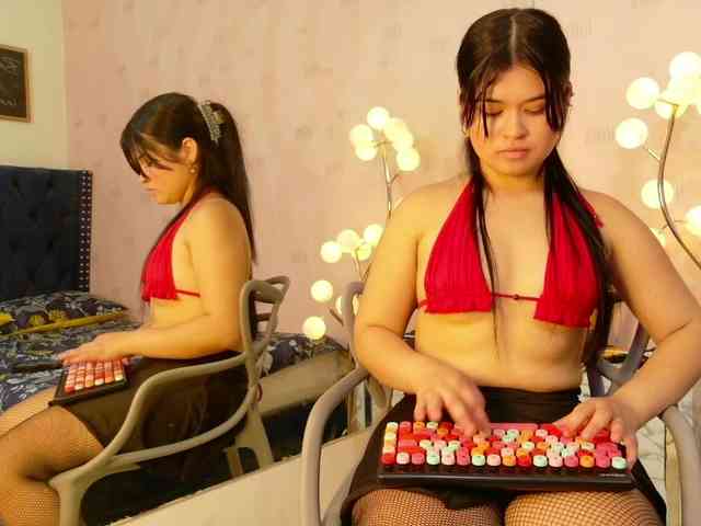 naughtyyindiann webcam