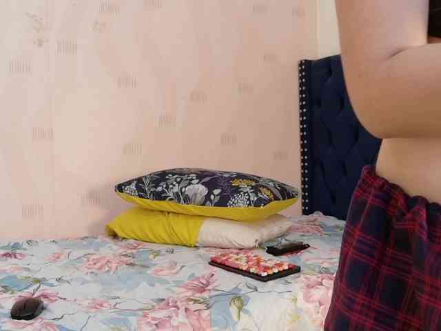 naughtyyindiann webcam