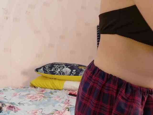 naughtyyindiann webcam