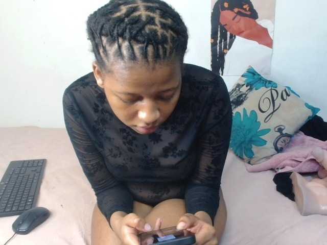 VelvetTits's BongaCams show and profile