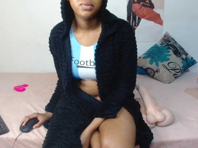 VelvetTits's BongaCams show and profile