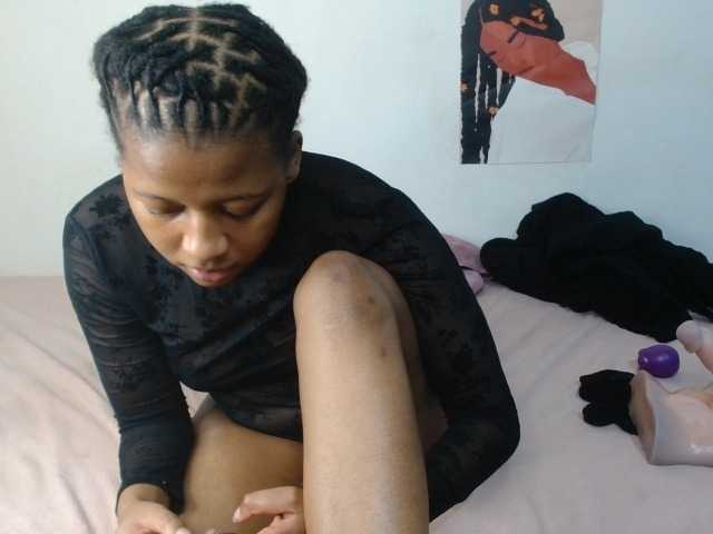 VelvetTits's BongaCams show and profile