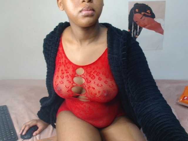 VelvetTits's BongaCams show and profile