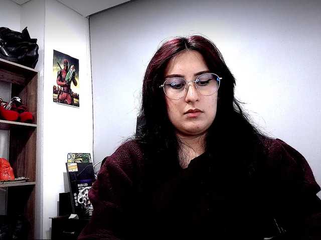 scarlettsen Live Cam on BongaCams