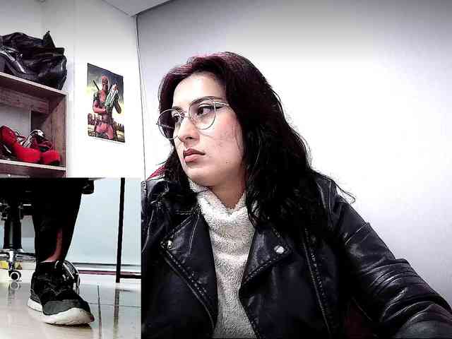 scarlettsen Live Webcam on BongaCams