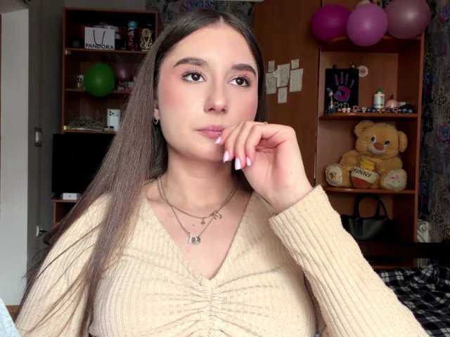 le modèle GeorgeannBartkowiak est en webcam porno dans un show sur le site bongacams, il possède les tags suivants: White/Caucasian,Brunette,Trimmed