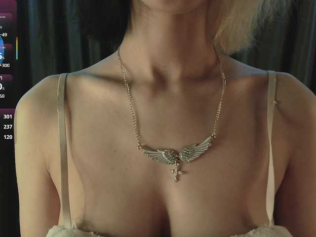 KateMooss's BongaCams show and profile