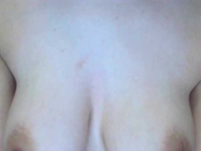 KateMooss webcam stream