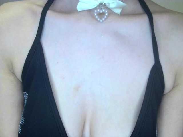 KateMooss webcam stream