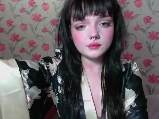 AnnmarieGuastella's BongaCams show and profile