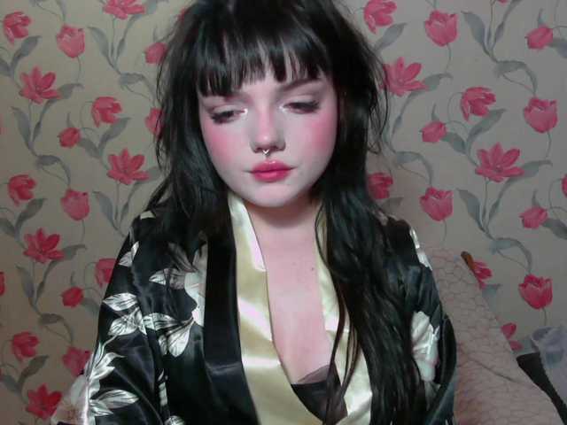 AnnmarieGuastella's BongaCams show and profile