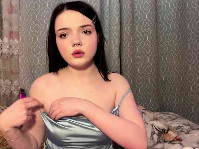 AnnmarieGuastella webcam