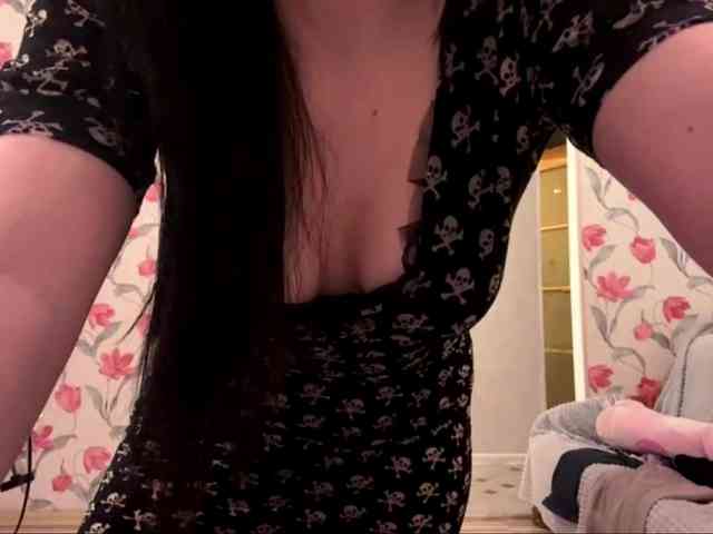 AnnmarieGuastella webcam