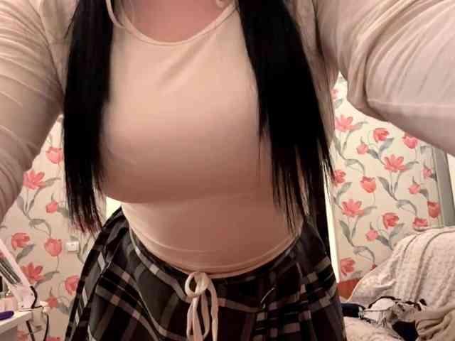 AnnmarieGuastella webcam