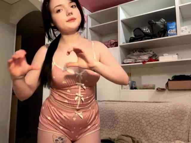 AnnmarieGuastella webcam