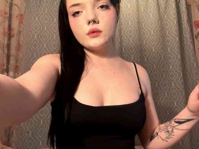 AnnmarieGuastella webcam