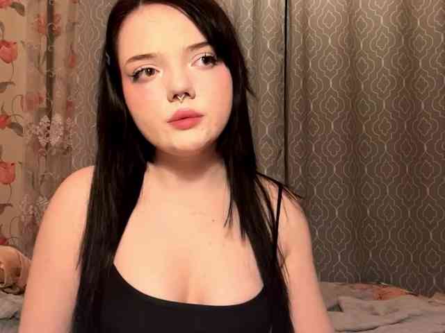 AnnmarieGuastella webcam