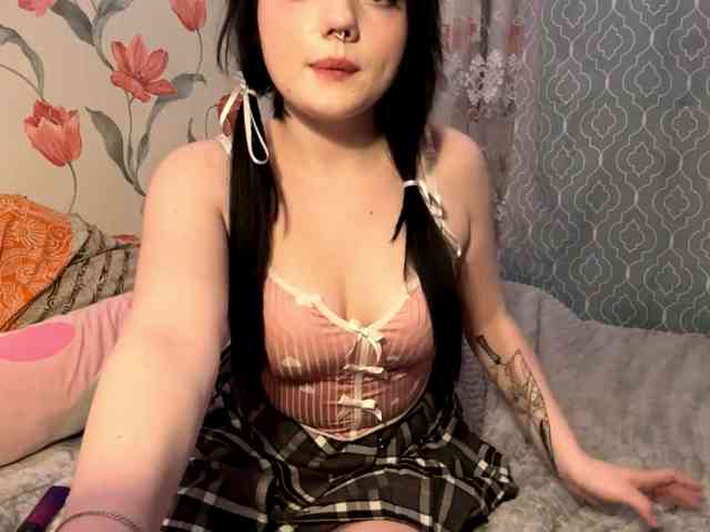 AnnmarieGuastella webcam