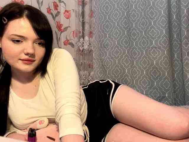 AnnmarieGuastella webcam