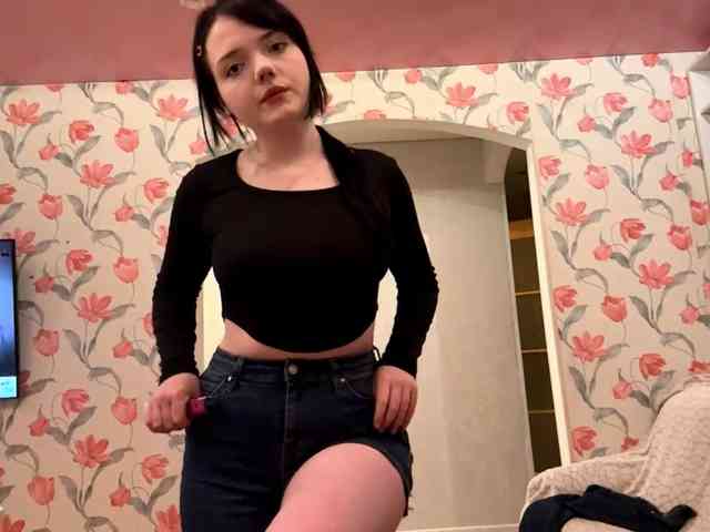 AnnmarieGuastella webcam