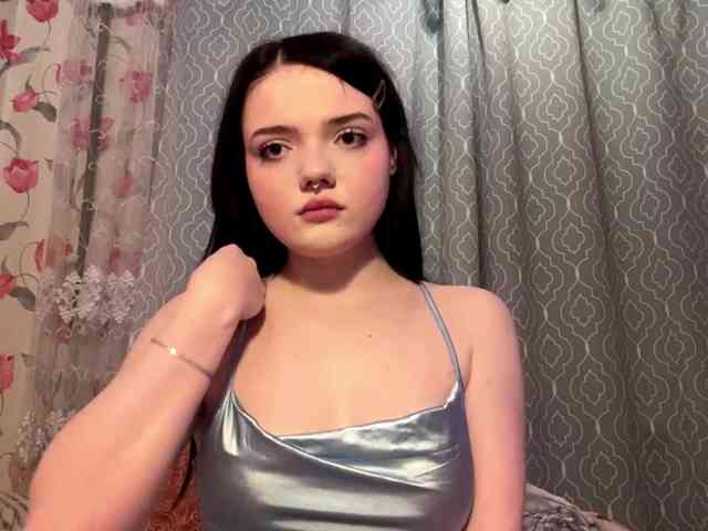 AnnmarieGuastella webcam