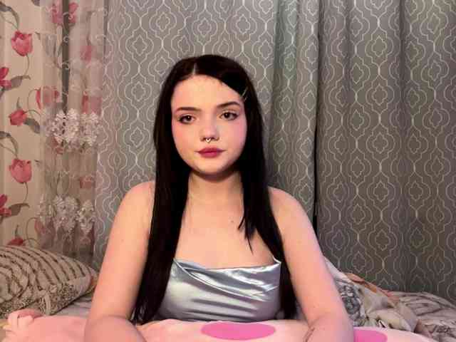 AnnmarieGuastella webcam