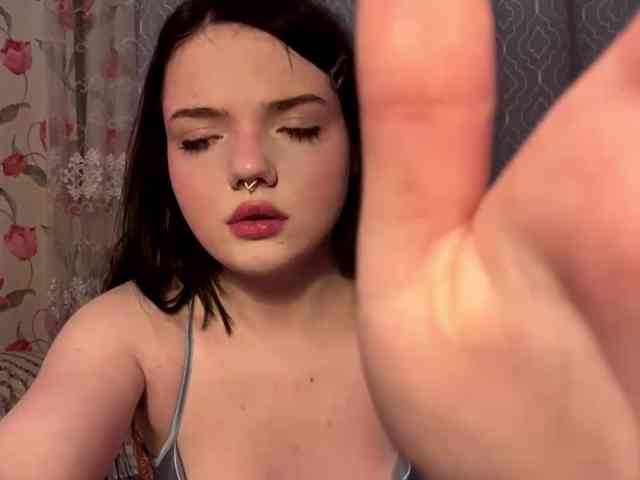 AnnmarieGuastella webcam