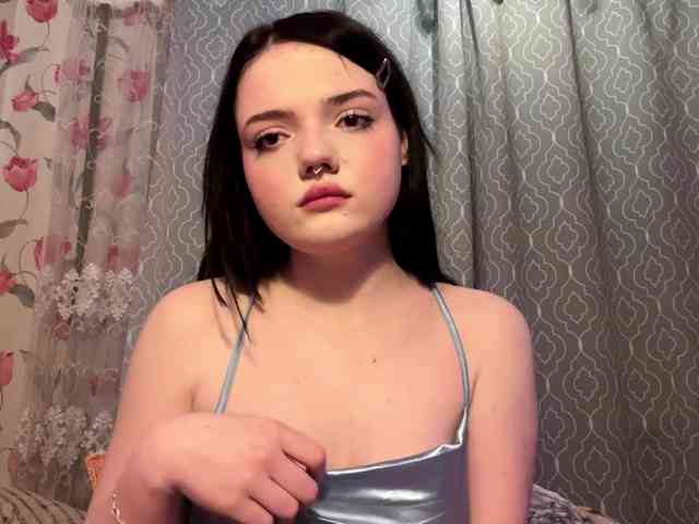 AnnmarieGuastella webcam