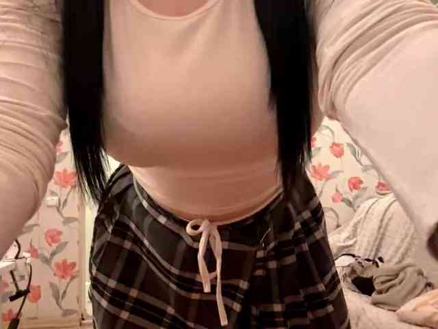 AnnmarieGuastella webcam