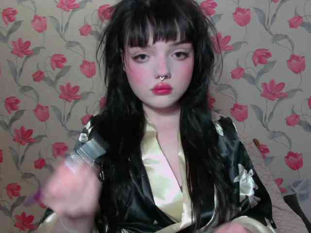 AnnmarieGuastella webcam