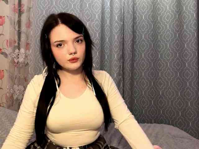 AnnmarieGuastella webcam